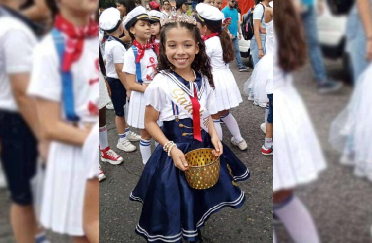 La simpática Sarah González es la reina 4to grado A del San Vicente de Paúl
